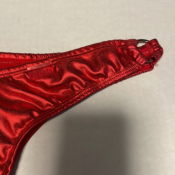 Pikante Thong - Picture 3 of 5